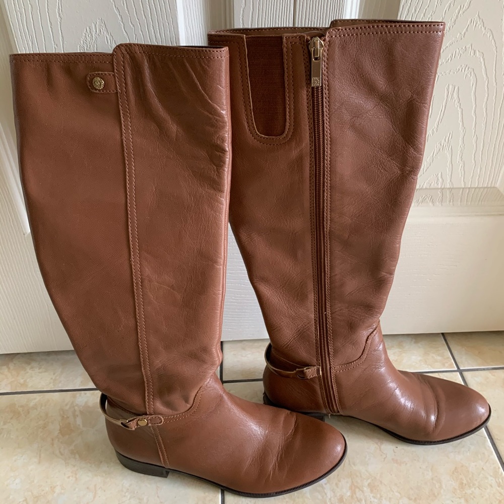 Anne Klein leather upper textile lining boost